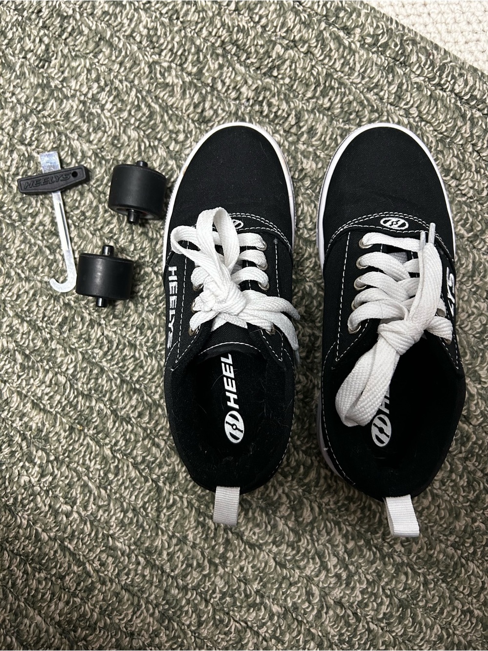 Heelys Black Skate Shoes with White Laces